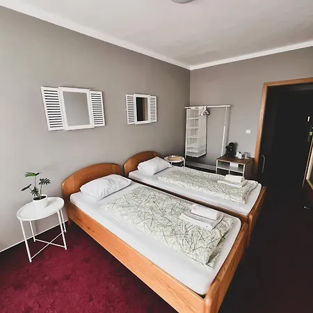 Florian Отель Седльчаны