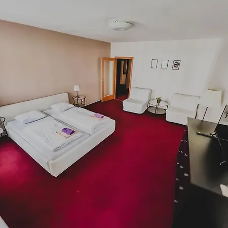 Florian Отель 3*