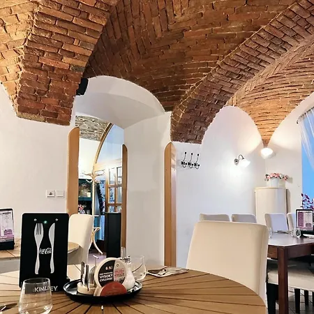 Florian Отель 3*